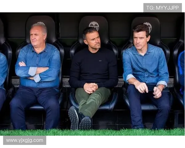 恩里克重塑球队，期待在新赛季展现卓越重建能力与辉煌成就